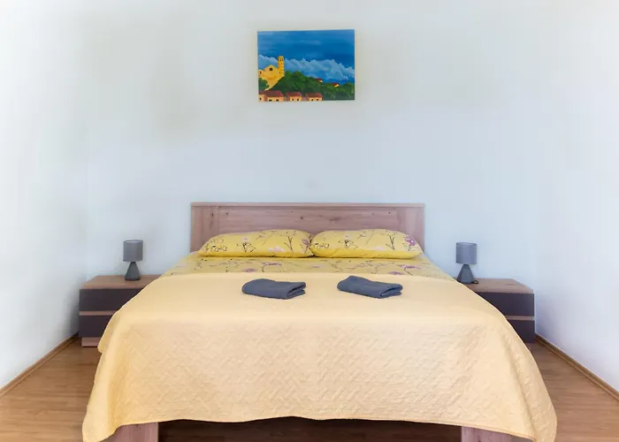 Niki Apartment