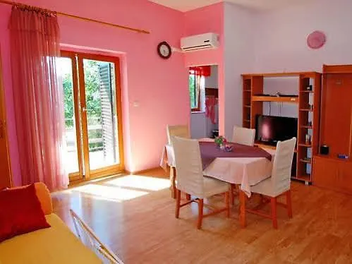 Apartment Niki